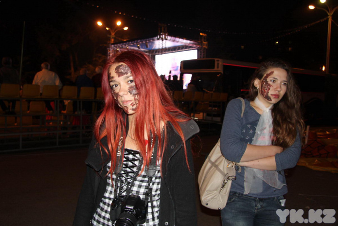 Зомби на Арбате (+фото)